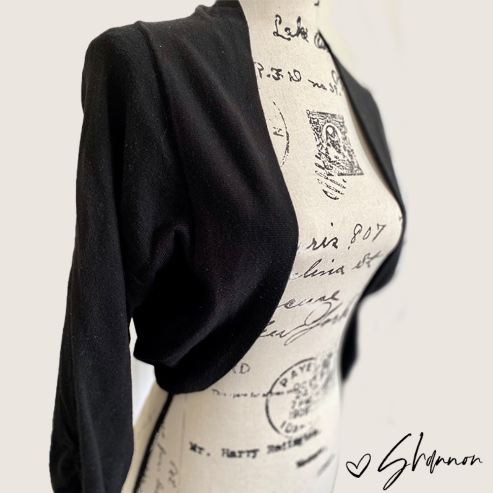 White House Black Market 3/4 Sleeve Shirred Shrug